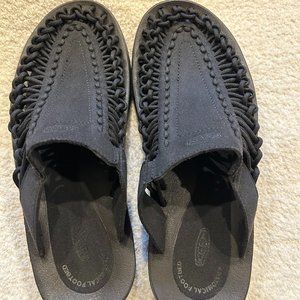 Keen | Uneek paracord black woven closed toe slide sandals | WMS 10